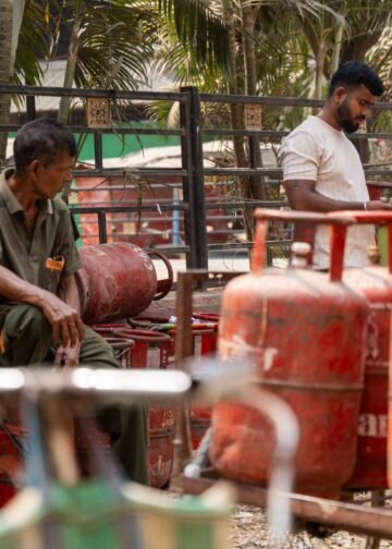 घरेलू रसोई गैस LPG सिलेंडर 29 रुपये महंगा